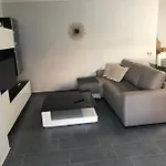 Ocean View First Sea Line Appartement
