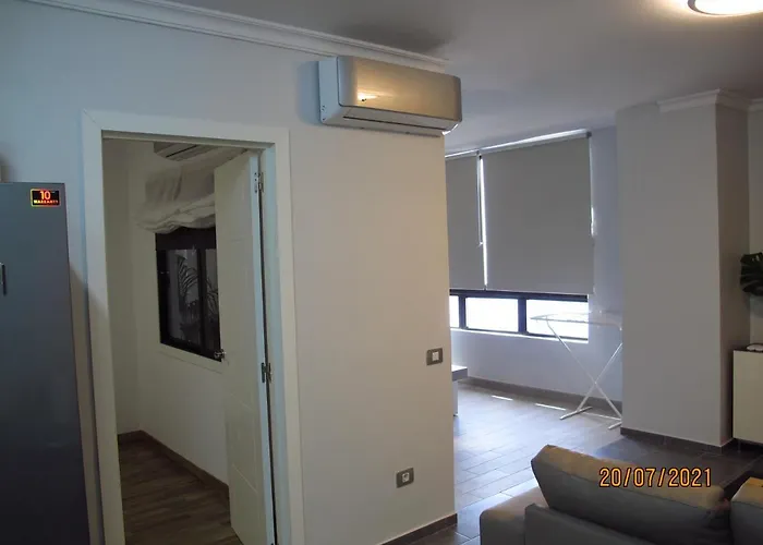 Ocean View First Sea Line Apartmán *