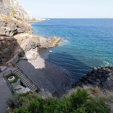 Ocean View First Sea Line Lejlighed *