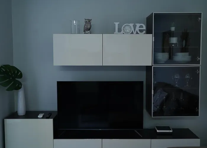 Ocean View First Sea Line Lejlighed *